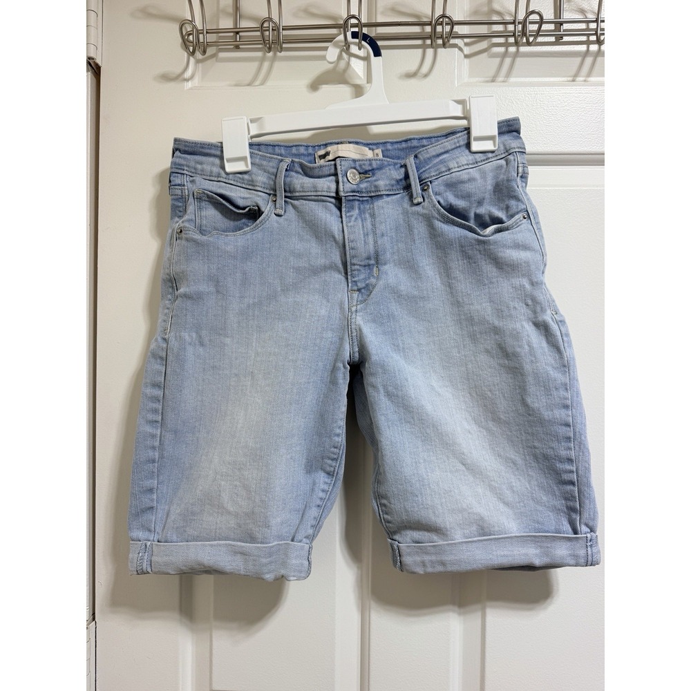 Levi's Classic Bermuda Denim Jean Shorts Size 29 Women's Light Wash Mid Rise SZ8